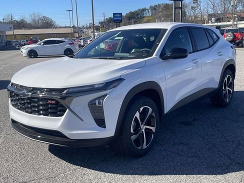 New 2026 Chevrolet Trax RS w/ Driver Confidence Package image 7