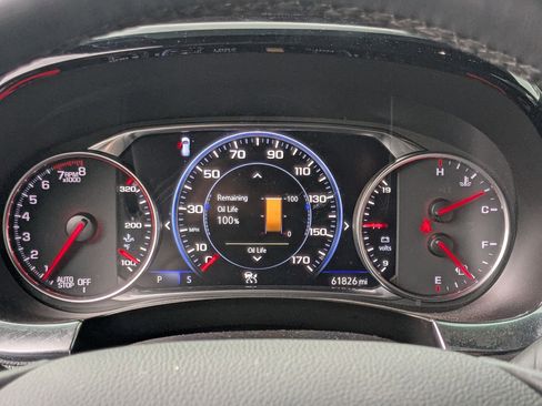 Used 2023 Chevrolet Traverse Premier FWD image 14