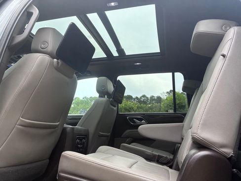 Used 2022 Chevrolet Suburban Z71 w/ Max Trailering Package AWD/4WD image 20