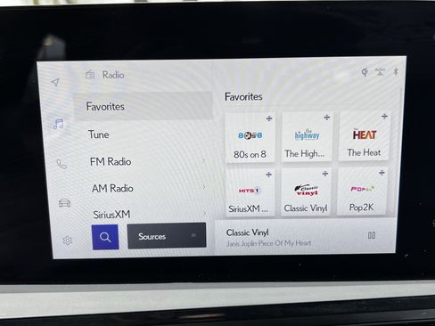 Certified 2025 Lexus ES 350 w/ Premium Package image 23