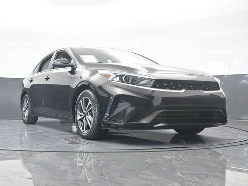 Used 2022 Kia Forte LXS w/ LXS Technology Package image 58