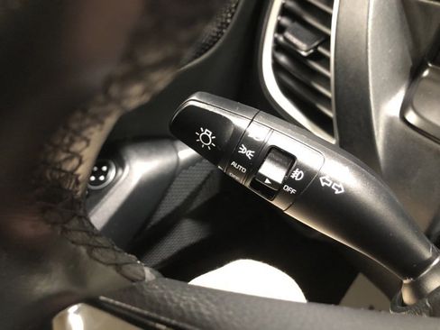 New 2025 Kia Seltos EX image 26