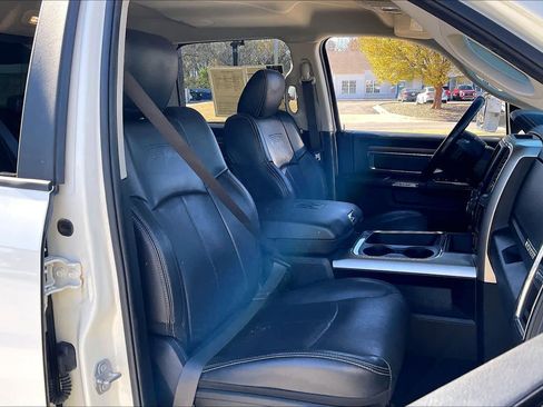 Used 2018 RAM 1500 Laramie w/ Convenience Group image 8