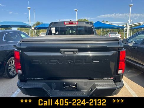 Used 2024 Chevrolet Colorado ZR2 w/ ZR2 Convenience Package III AWD/4WD image 5