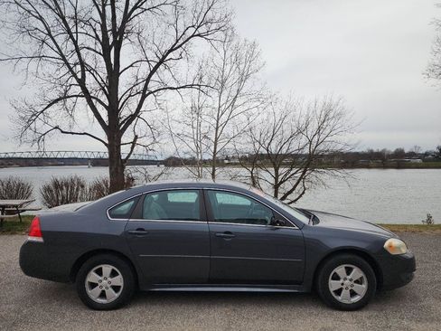 Used 2010 Chevrolet Impala LT FWD image 7