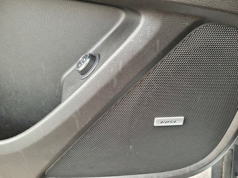 Used 2020 Chevrolet Traverse RS image 15