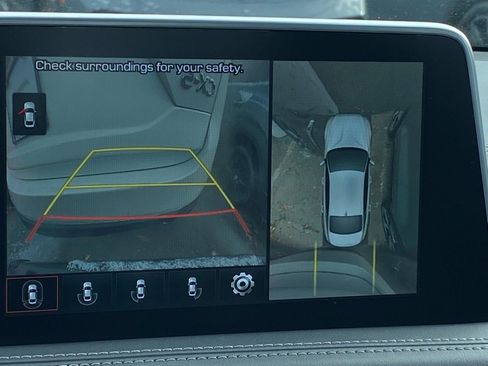 Used 2021 Genesis G70 3.3T w/ Sport Package image 18