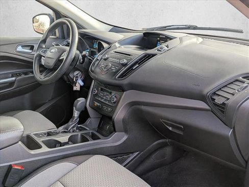 Used 2017 Ford Escape SE image 21