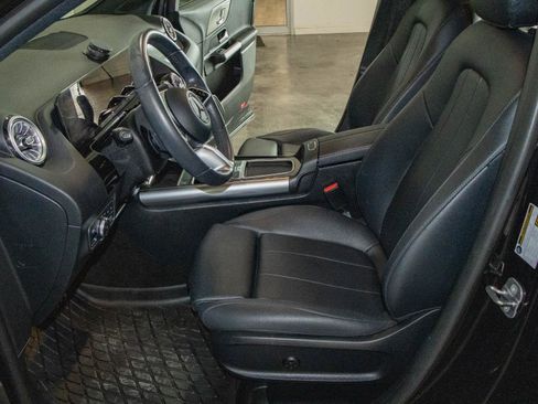 Used 2024 Mercedes-Benz GLA 250 GLA 250 w/ Exclusive Package image 8