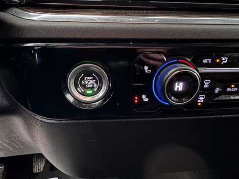 Certified 2023 Chevrolet Silverado 1500 LT image 23