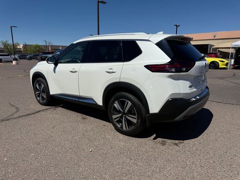 Certified 2021 Nissan Rogue SL w/ Premium Package image 7