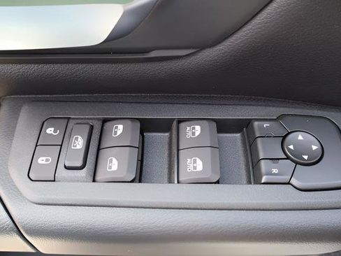 New 2026 RAM 1500 Express AWD/4WD image 16