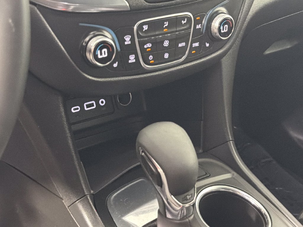 Certified 2024 Chevrolet Equinox LT FWD image 22