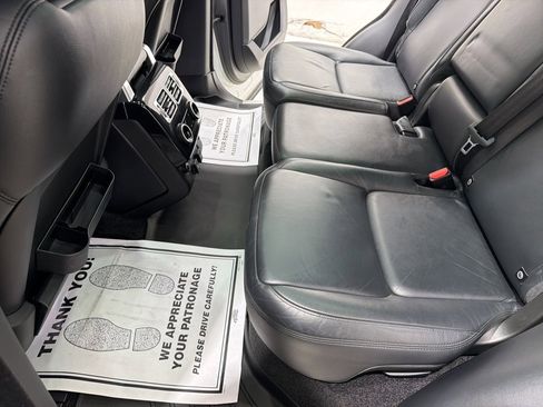 Used 2019 Land Rover Range Rover image 16