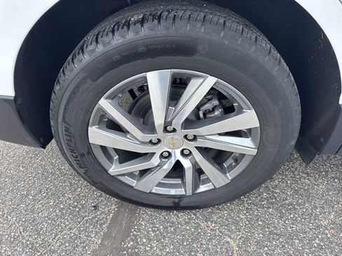 Used 2022 Chevrolet Equinox LT AWD/4WD image 29