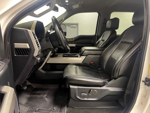 Used 2017 Ford F250 Lariat image 11