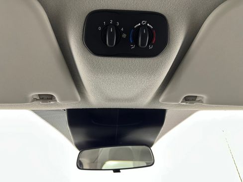Used 2019 Ford Transit 350 XLT RWD image 38