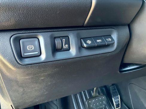 Used 2020 GMC Acadia SLT w/ Driver Alert Package II AWD/4WD image 33