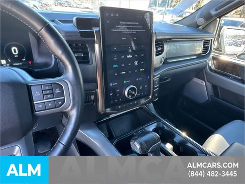 Used 2022 Ford F150 Lightning Lariat image 33