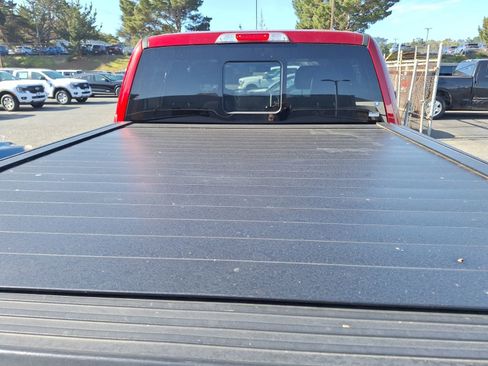 Used 2017 Ford F150 Lariat w/ Equipment Group 502A Luxury image 5