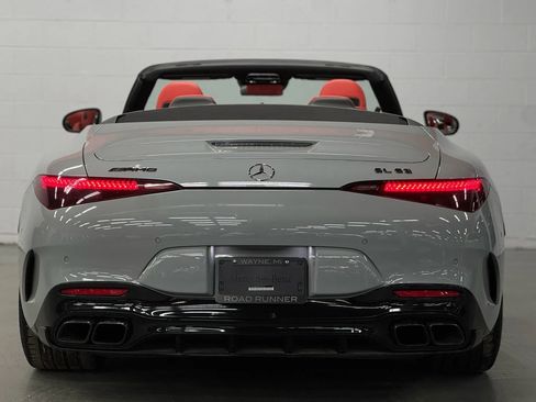 Used 2022 Mercedes-Benz SL 63 AMG 4MATIC image 13