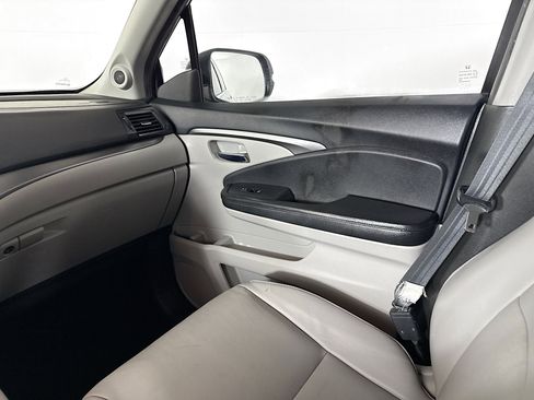 Used 2017 Honda Pilot EX-L image 28