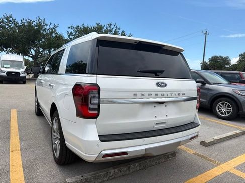 Used 2022 Ford Expedition Platinum AWD/4WD image 5