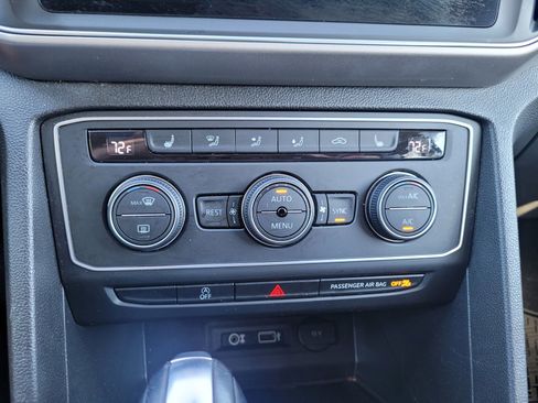 Used 2018 Volkswagen Atlas SE image 19