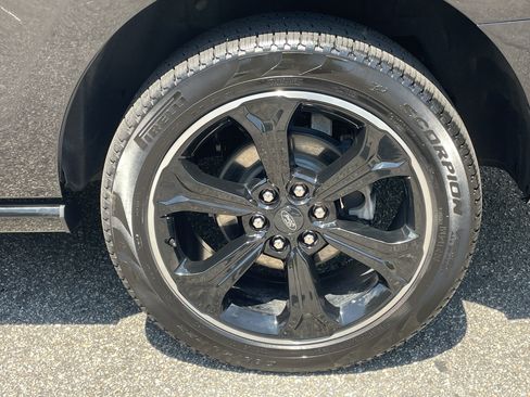 Used 2024 Ford Expedition Limited AWD/4WD image 38