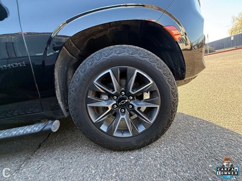 Used 2023 Chevrolet Tahoe Z71 w/ Luxury Package image 6