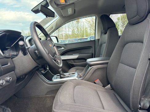 Used 2018 Chevrolet Colorado LT w/ LT Convenience Package image 9