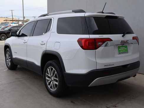 Used 2019 GMC Acadia SLE image 3