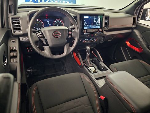 Used 2024 Nissan Frontier PRO-4X w/ Off-Road Protection Package image 17