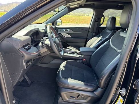 Used 2025 Ford Explorer ST AWD/4WD image 14