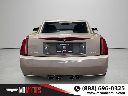 Used 2008 Cadillac XLR RWD image 6