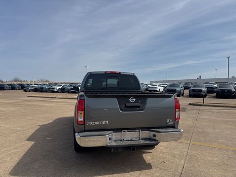 Used 2017 Nissan Frontier SV image 20