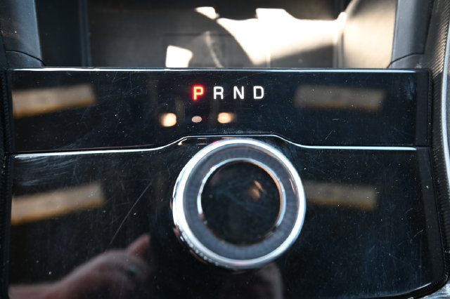 Used 2024 Jeep Grand Cherokee Altitude AWD/4WD image 21