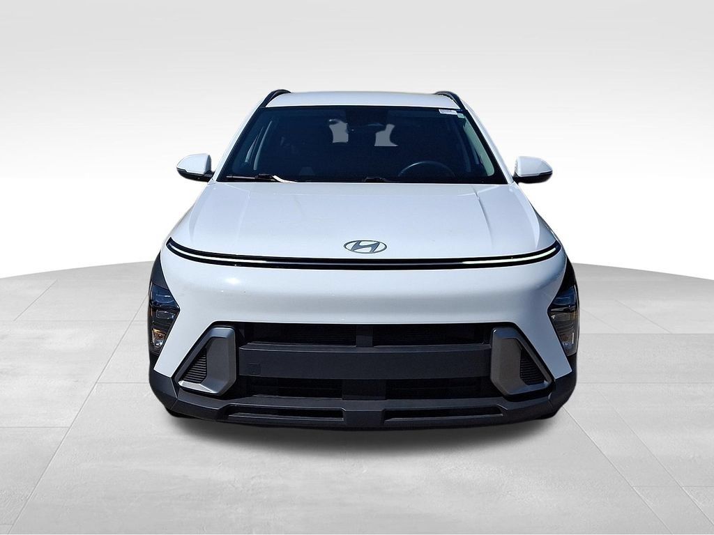 Used 2024 Hyundai Kona SEL w/ Convenience Package FWD image 2