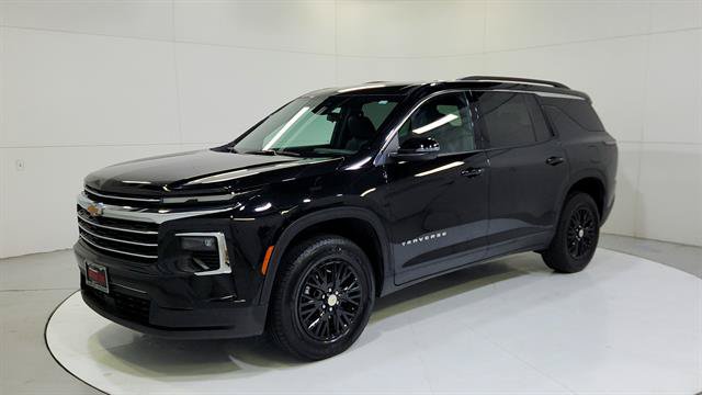 Used 2026 Chevrolet Traverse LT AWD/4WD image 3