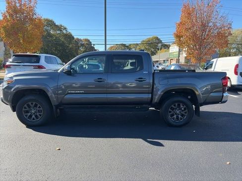 Certified 2022 Toyota Tacoma SR5 image 2