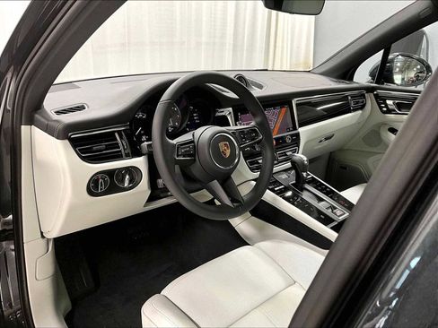 Used 2026 Porsche Macan S AWD/4WD image 6