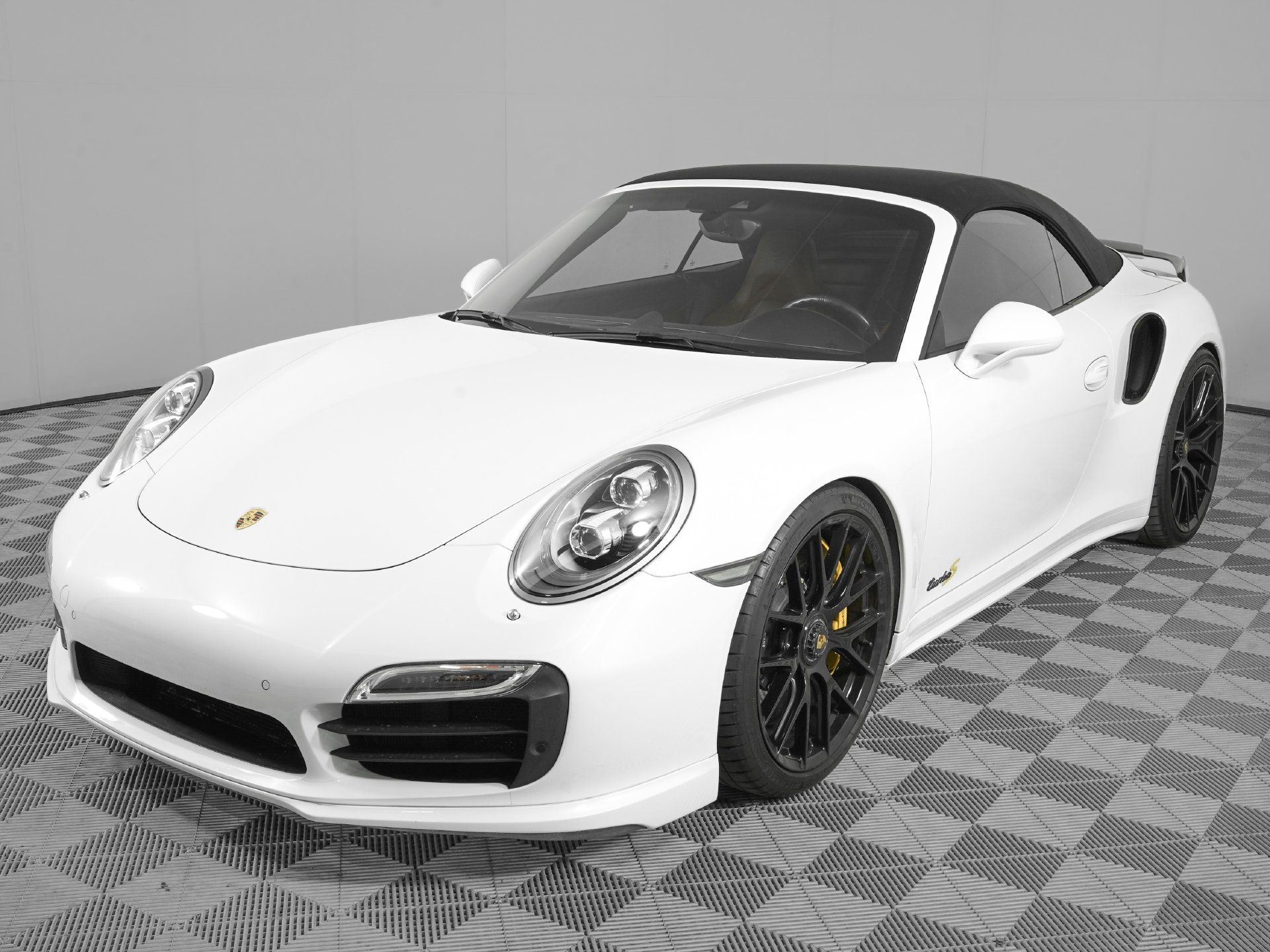 Used 2015 Porsche 911 Turbo AWD/4WD image 12