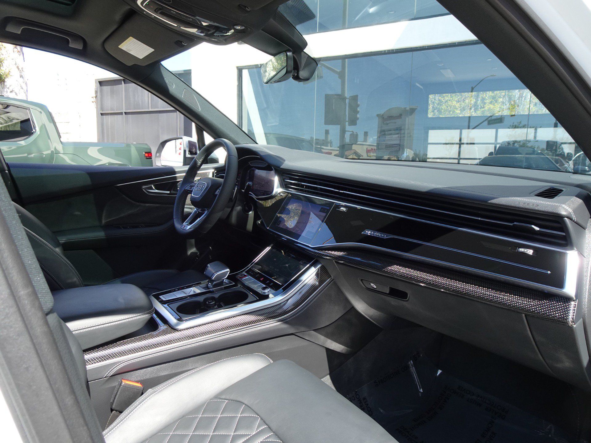 Used 2023 Audi SQ7 Premium Plus w/ Towing Package AWD/4WD image 23