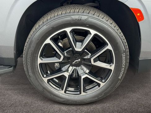 Used 2022 Chevrolet Tahoe RST w/ Luxury Package AWD/4WD image 8
