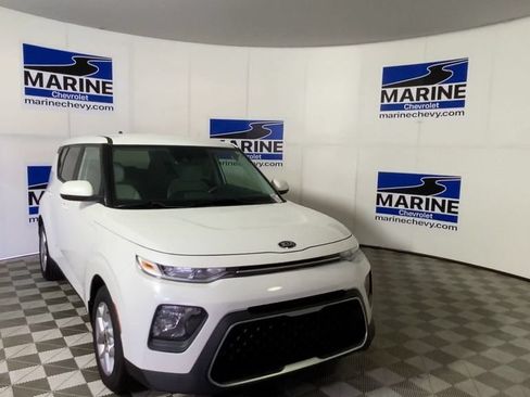 Used 2021 Kia Soul S FWD image 4
