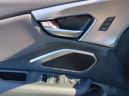 Used 2024 Acura RDX SH-AWD image 30