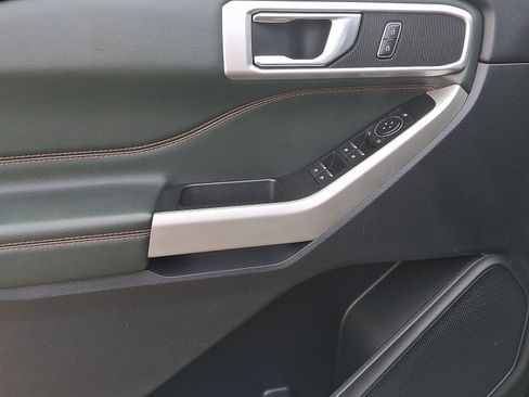 Certified 2022 Ford Explorer Timberline image 11