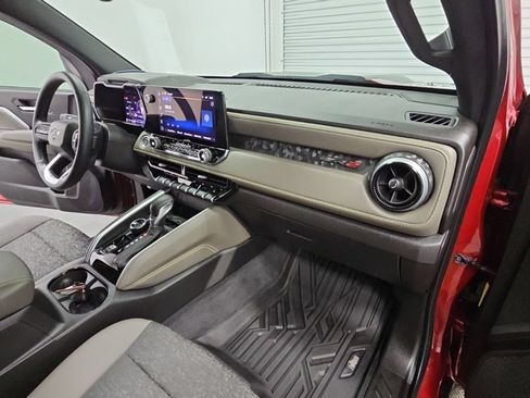 Used 2024 Chevrolet Colorado ZR2 w/ ZR2 Bison Edition AWD/4WD image 42