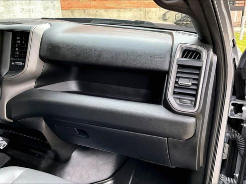 Used 2022 RAM 3500 Tradesman w/ Chrome Appearance Group AWD/4WD image 17