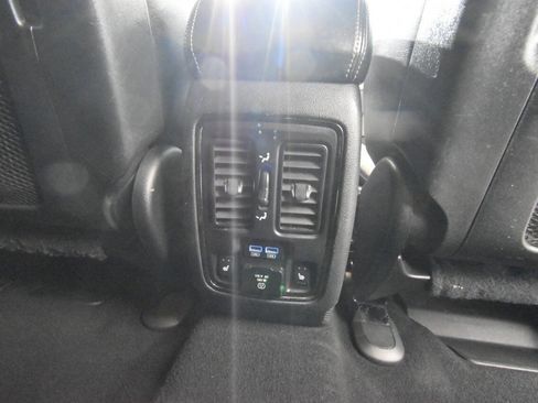 Used 2019 Dodge Durango SRT AWD/4WD image 26